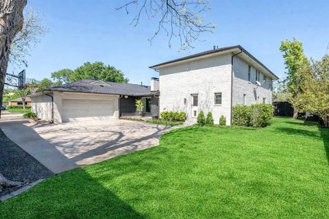 Tiny photo for 5948 Melshire Drive, Dallas, TX 75230 (MLS # 21187812)