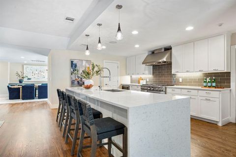 Tiny photo for 5948 Melshire Drive, Dallas, TX 75230 (MLS # 21187812)