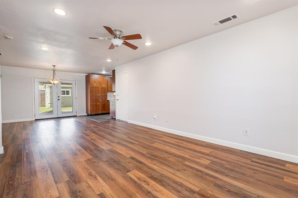 920 Ashwood Drive