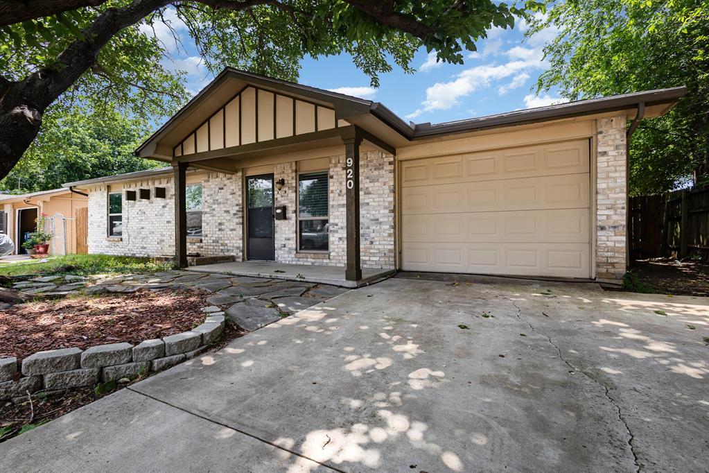 920 Ashwood Drive