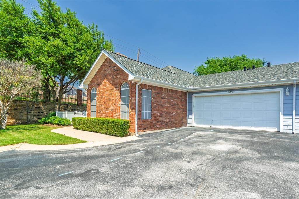 2319 Jennifer Lane