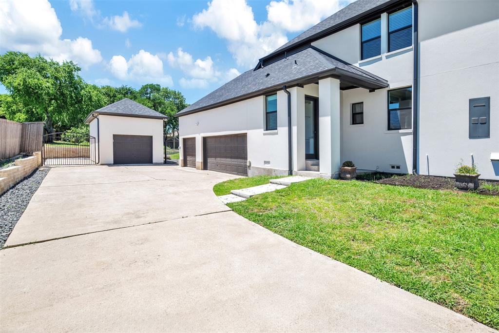 3401 Anthony Circle