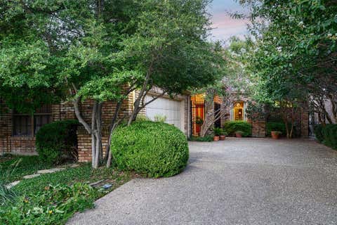 Photo of 11904 Forest Lakes Lane, Dallas, TX 75230 (MLS # 21368593)