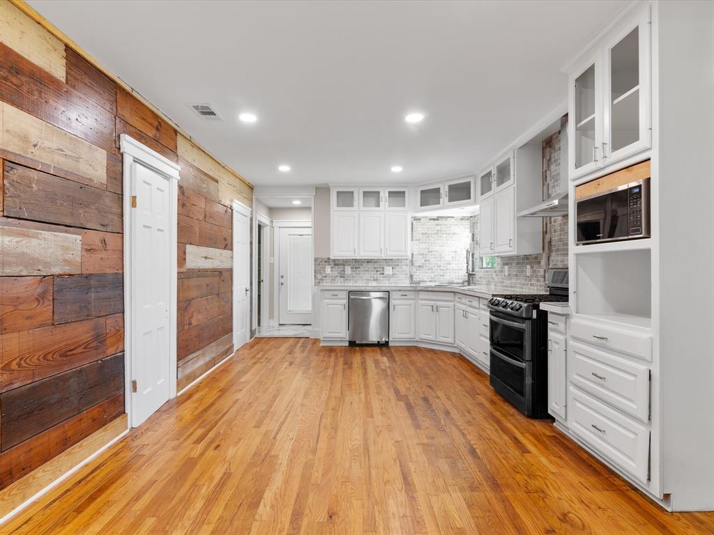 Hogan Ennis - Residential