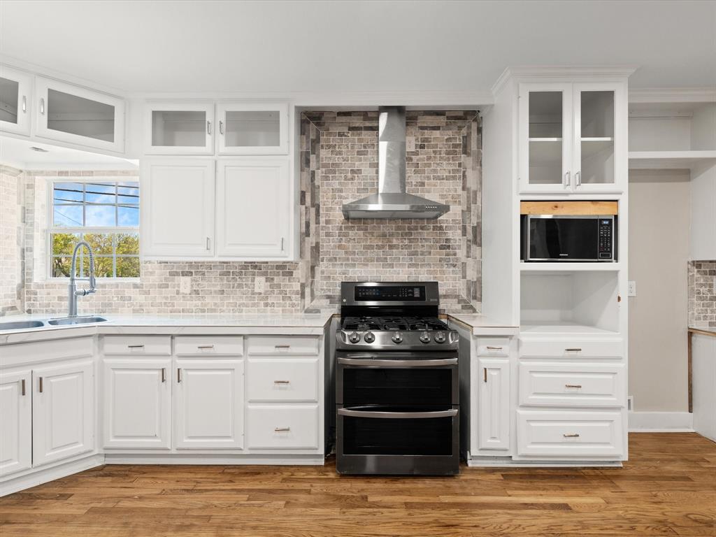 Hogan Ennis - Residential