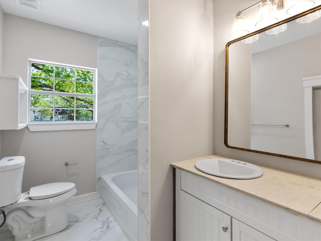 Hogan Ennis - Residential