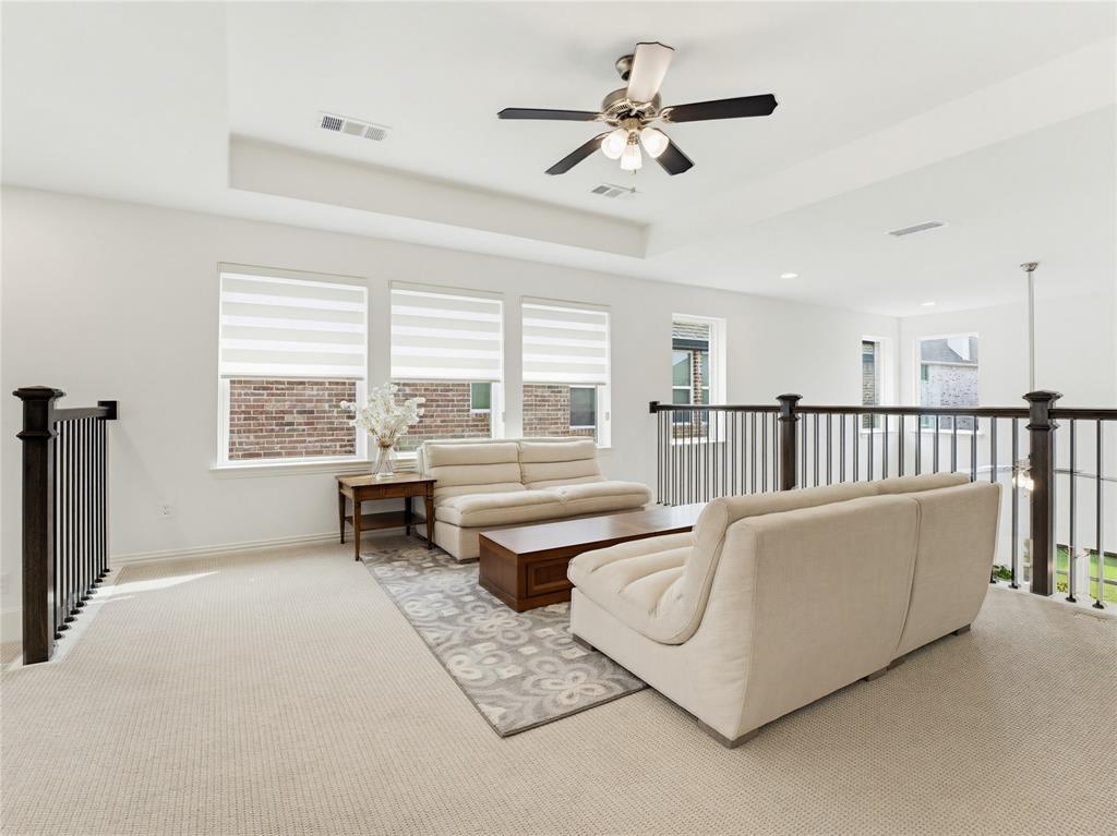 Castle Hills Ph 10 Lewisvil - Residential