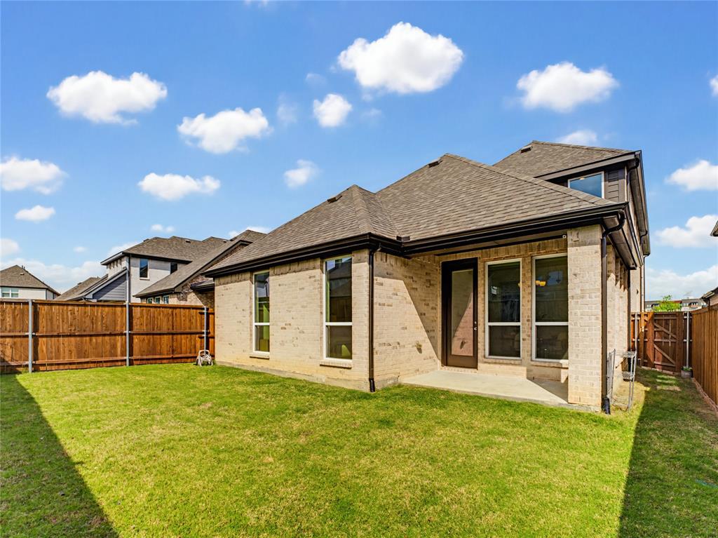 Castle Hills Ph 10 Lewisvil - Residential