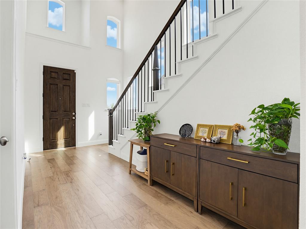 Castle Hills Ph 10 Lewisvil - Residential