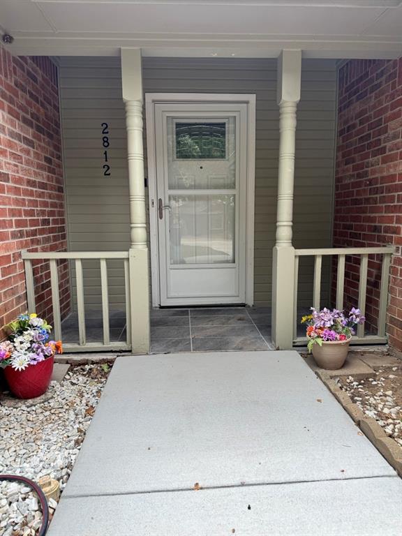 2812 Howard Court