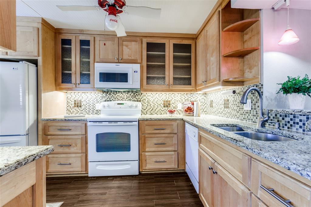 Hollows North Condo - Residential