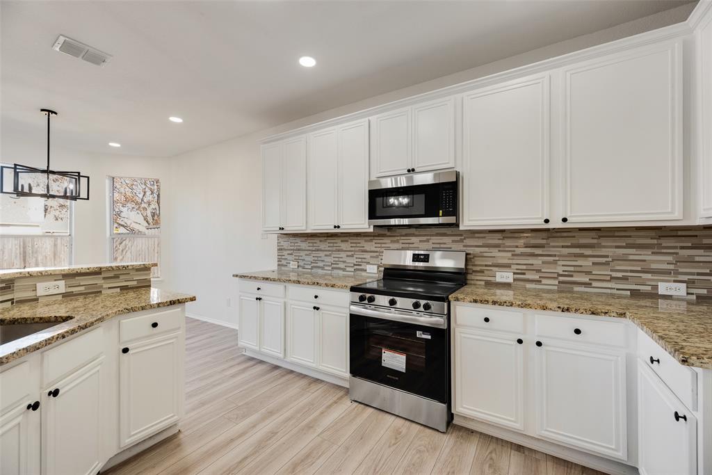 5828 Pine Ridge Boulevard