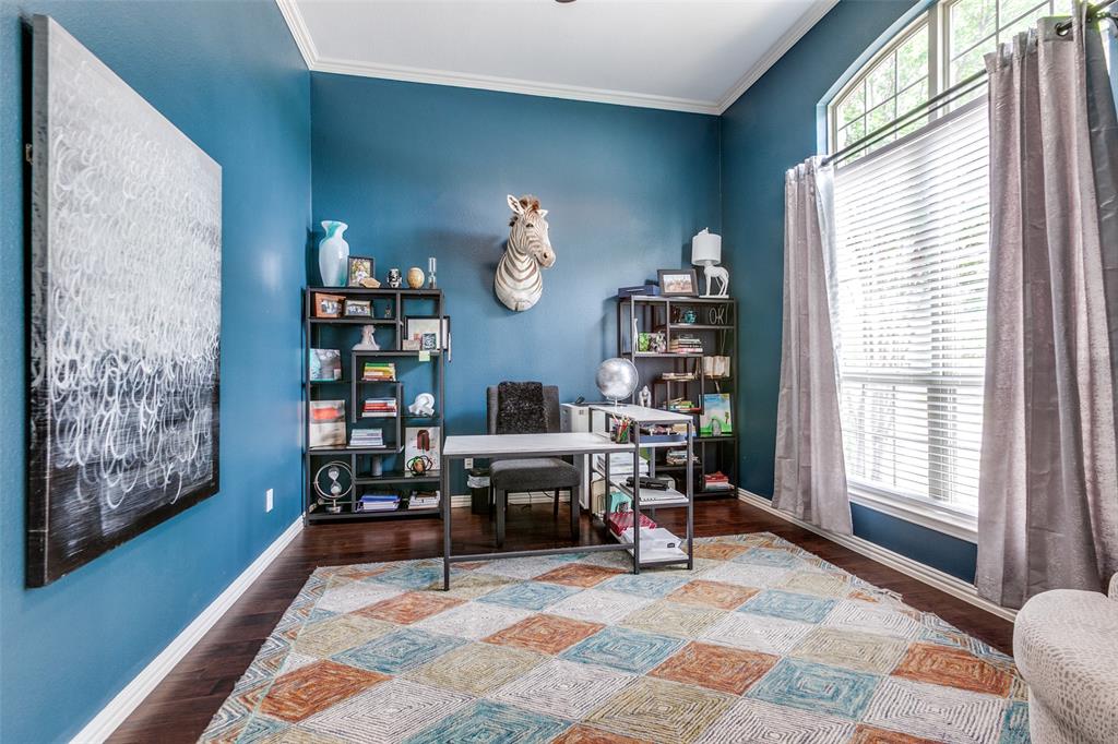 7811 Glen Hollow Lane