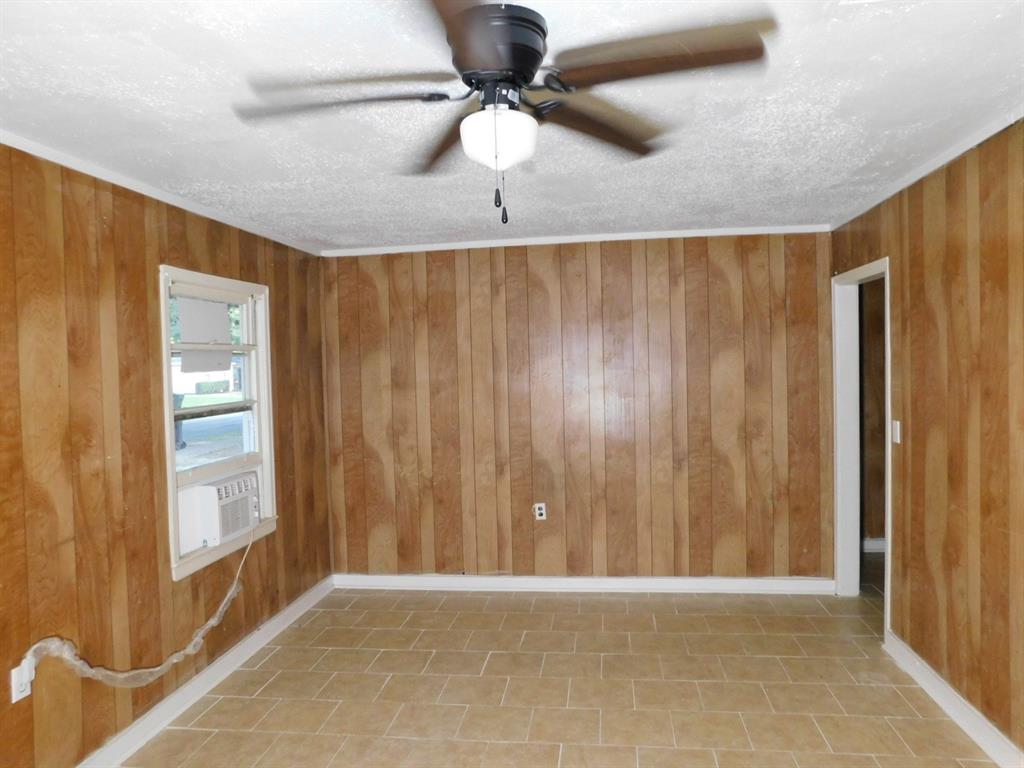404 SE 4th Street