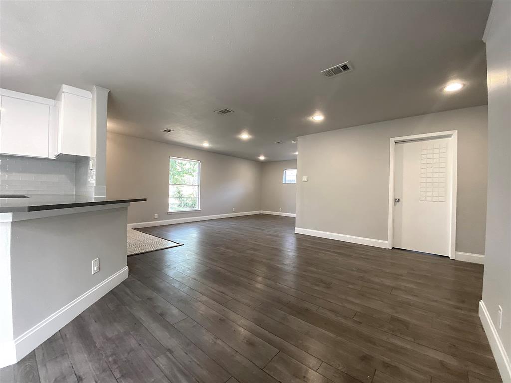 306 W Northgate Drive