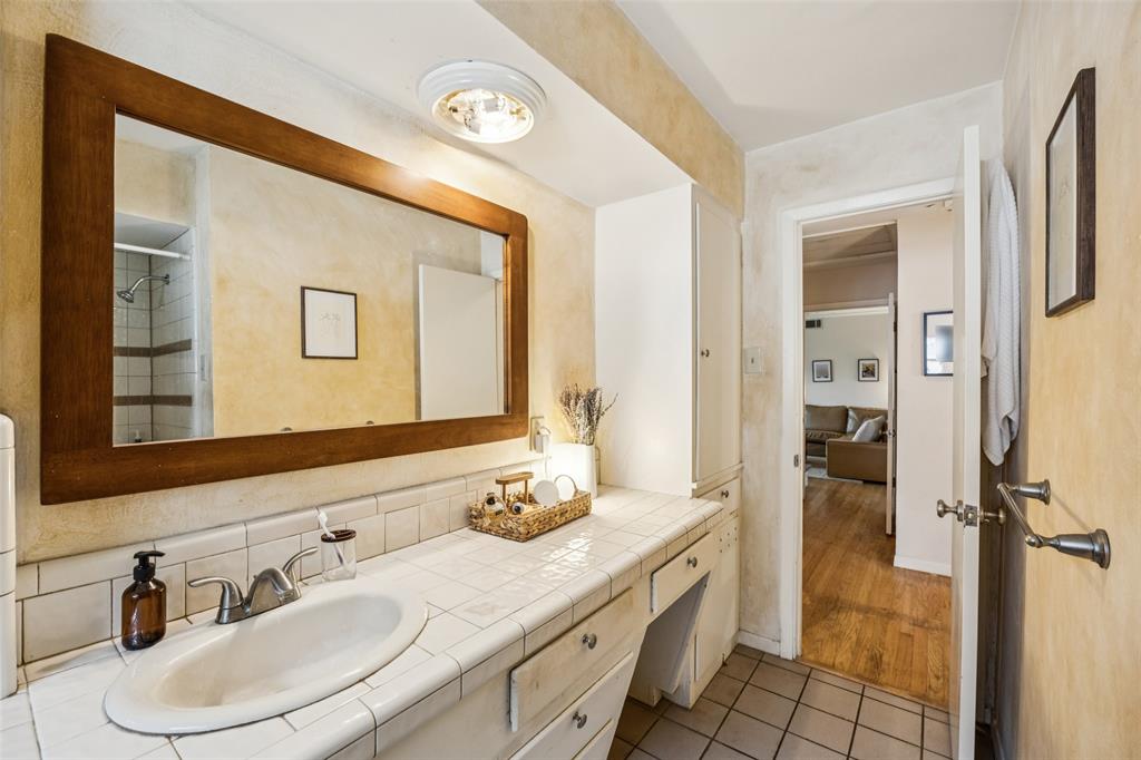 Ridgewood Park Rev - Residential