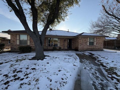 4805 S Country Club Road Garland TX 75043