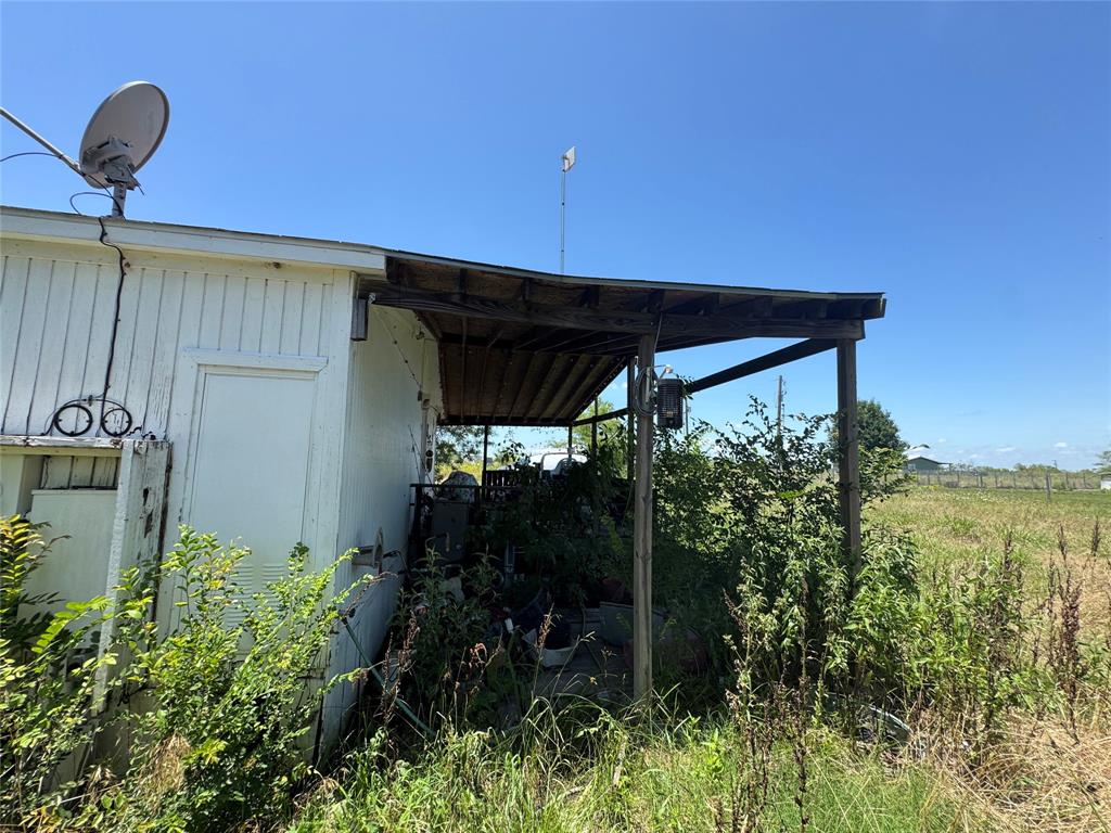 1093 Sabine Creek Road