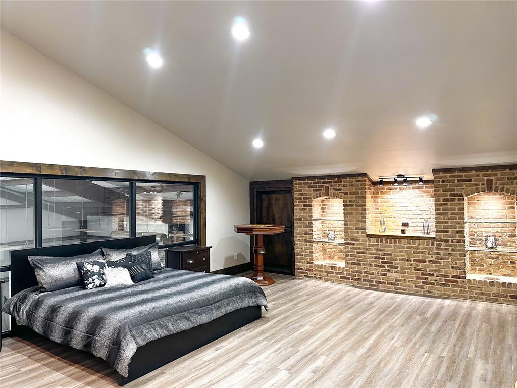 H&Tc 1733 - Residential