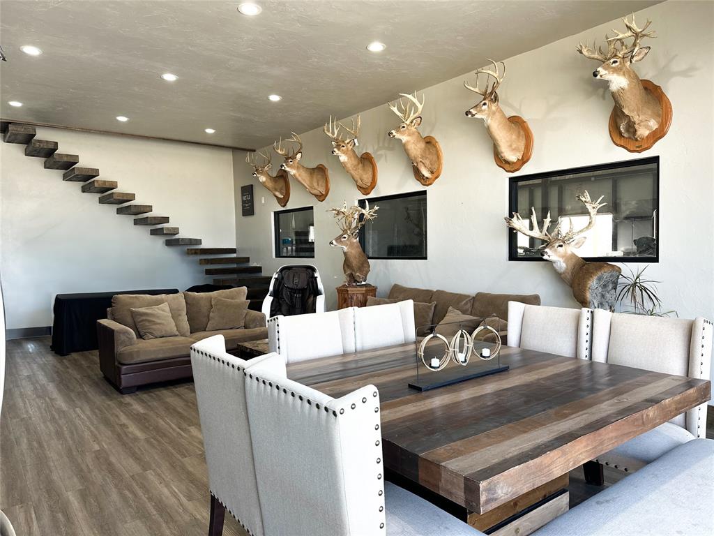 H&Tc 1733 - Residential