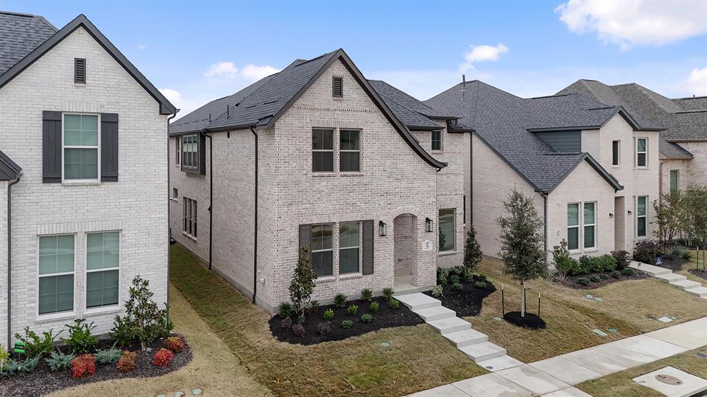 716 Kendall Lane