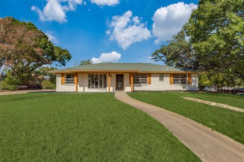 A home in DeSoto