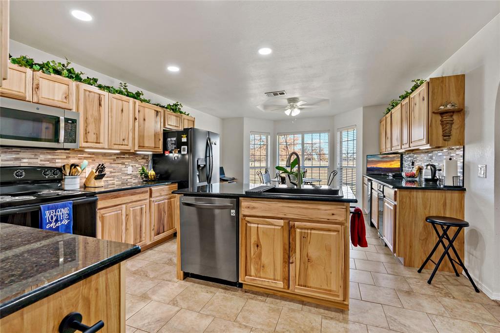 214 Farm Road 1501 Spur