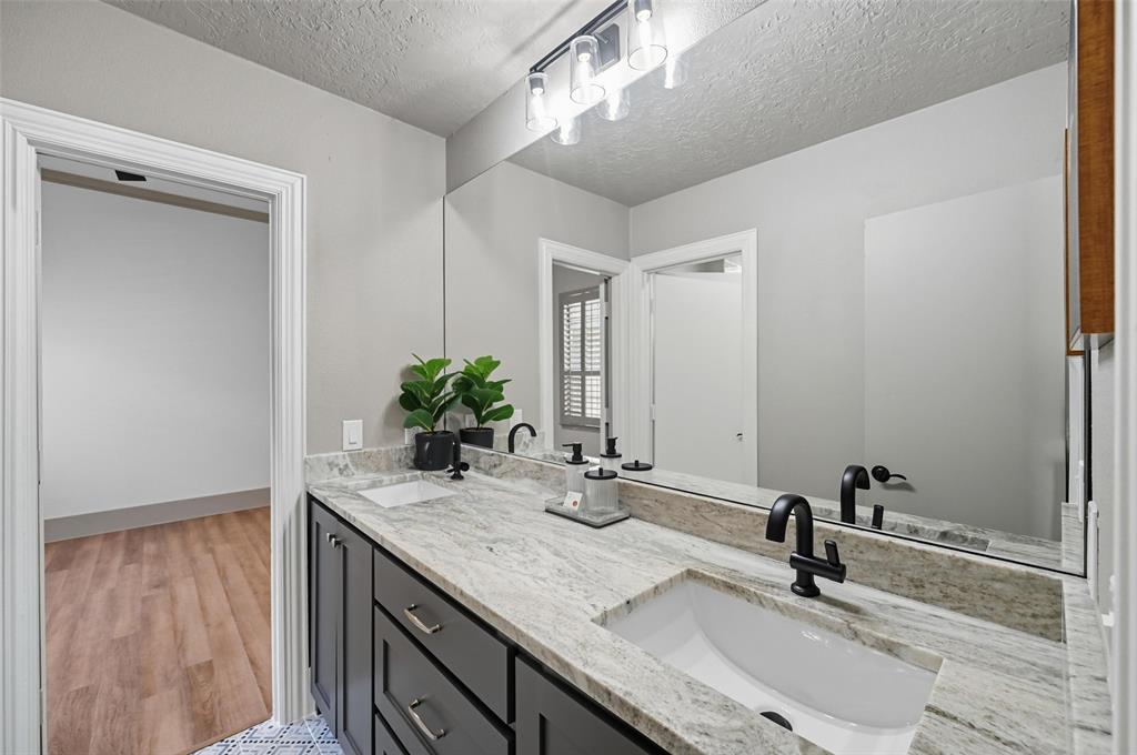 Twelve Thousand 05 Hundred Pres - Residential