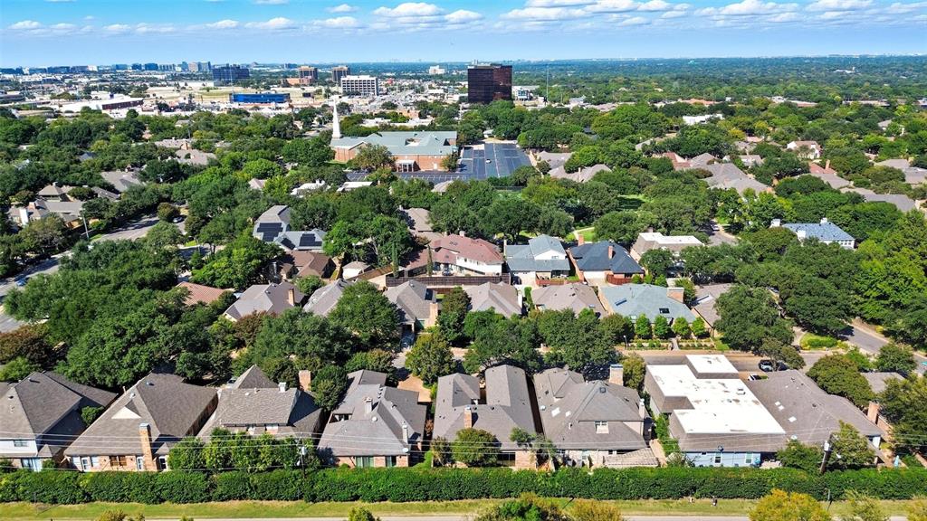 Twelve Thousand 05 Hundred Pres - Residential