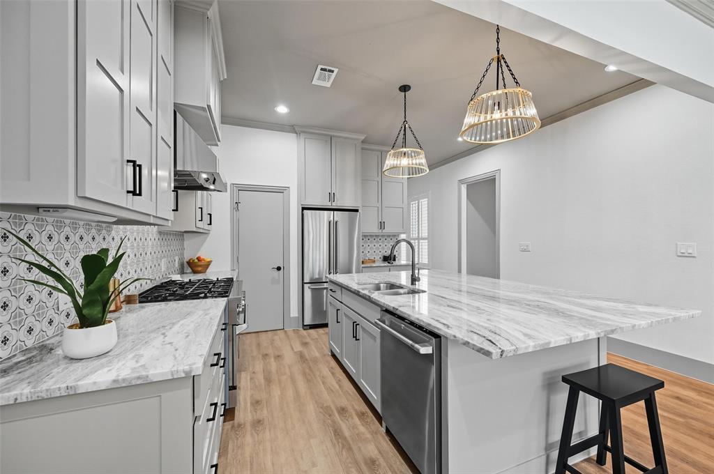 Twelve Thousand 05 Hundred Pres - Residential