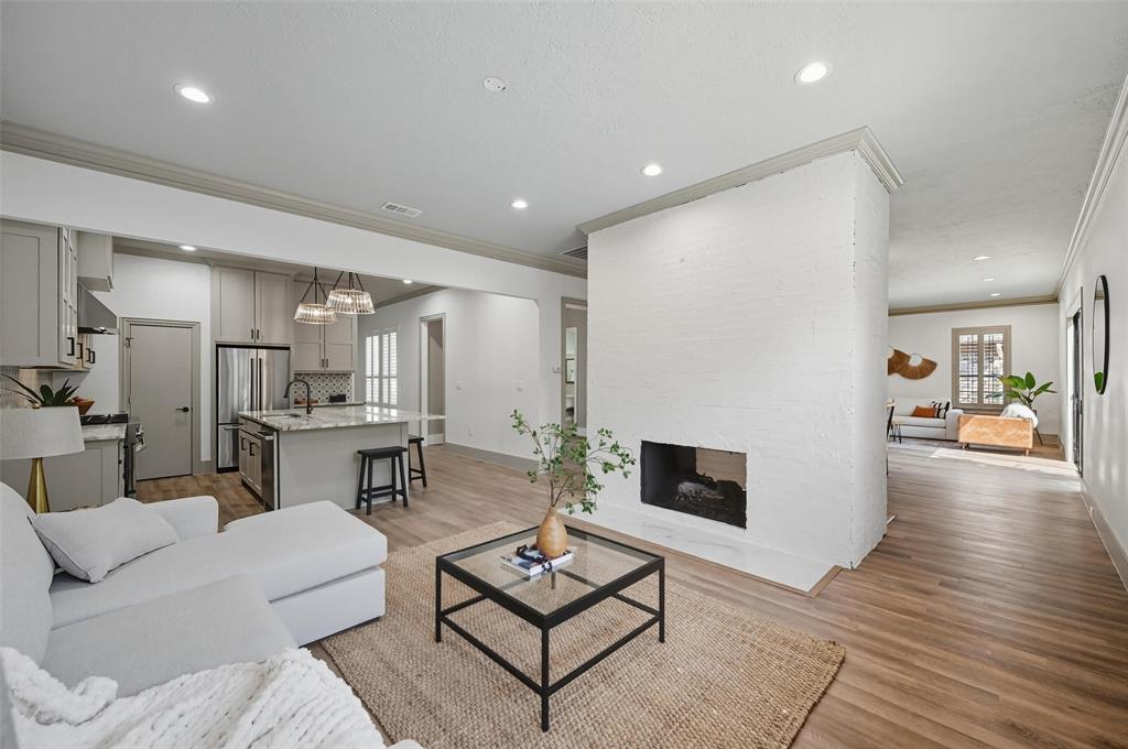 Twelve Thousand 05 Hundred Pres - Residential