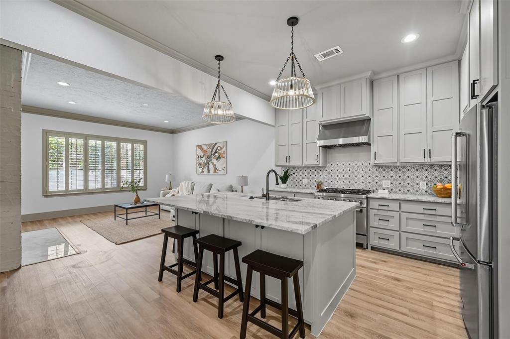 Twelve Thousand 05 Hundred Pres - Residential