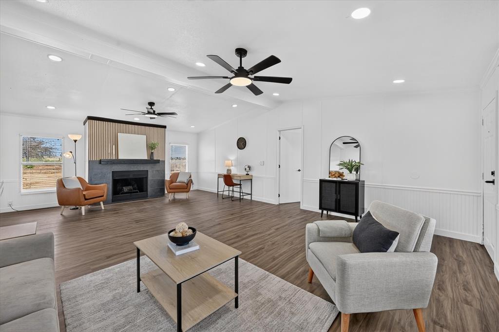 312 Private Road 4437
