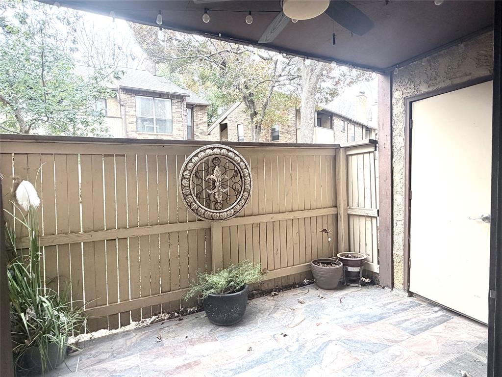 Cloisters Condo The - Residential