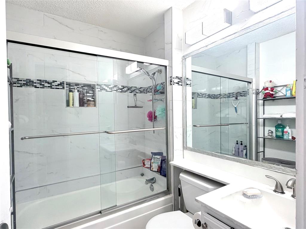 Cloisters Condo The - Residential