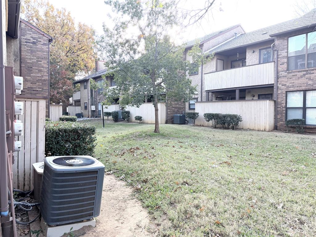 Cloisters Condo The - Residential