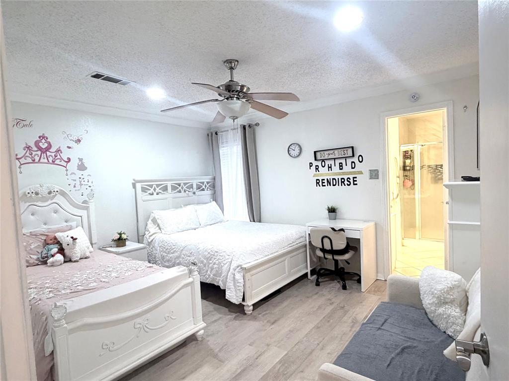 Cloisters Condo The - Residential