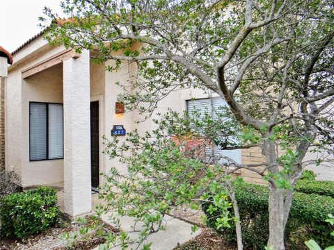 Photo of 517 Ranch Trail #127, Irving, TX 75063 (MLS # 21347104)