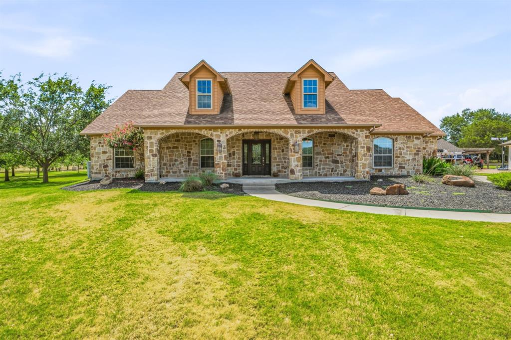 910 Mallard Pointe Drive