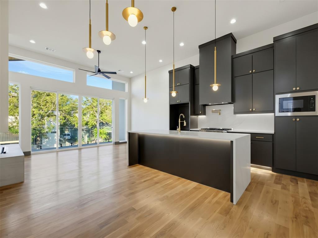 412 & 414 Avenue L