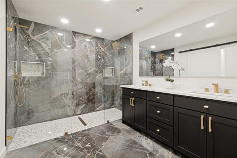 Photo of 5311 Banting Way, Dallas, TX 75227 (MLS # 21406483)