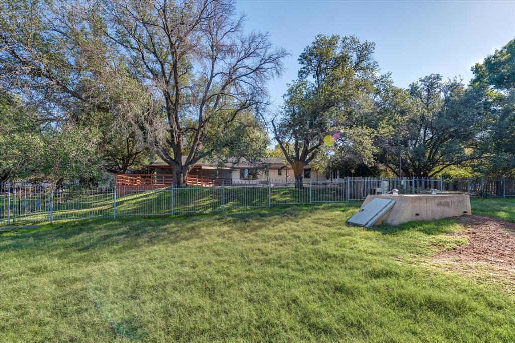 D R Teeter 320 - Residential