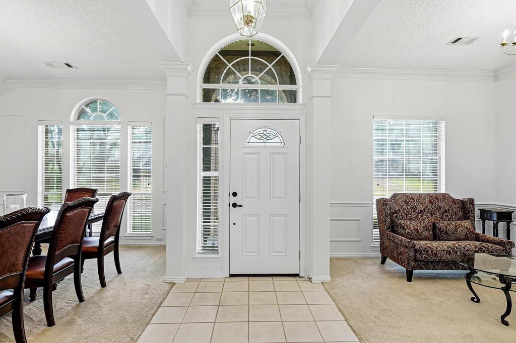 2900 Woodhaven Drive