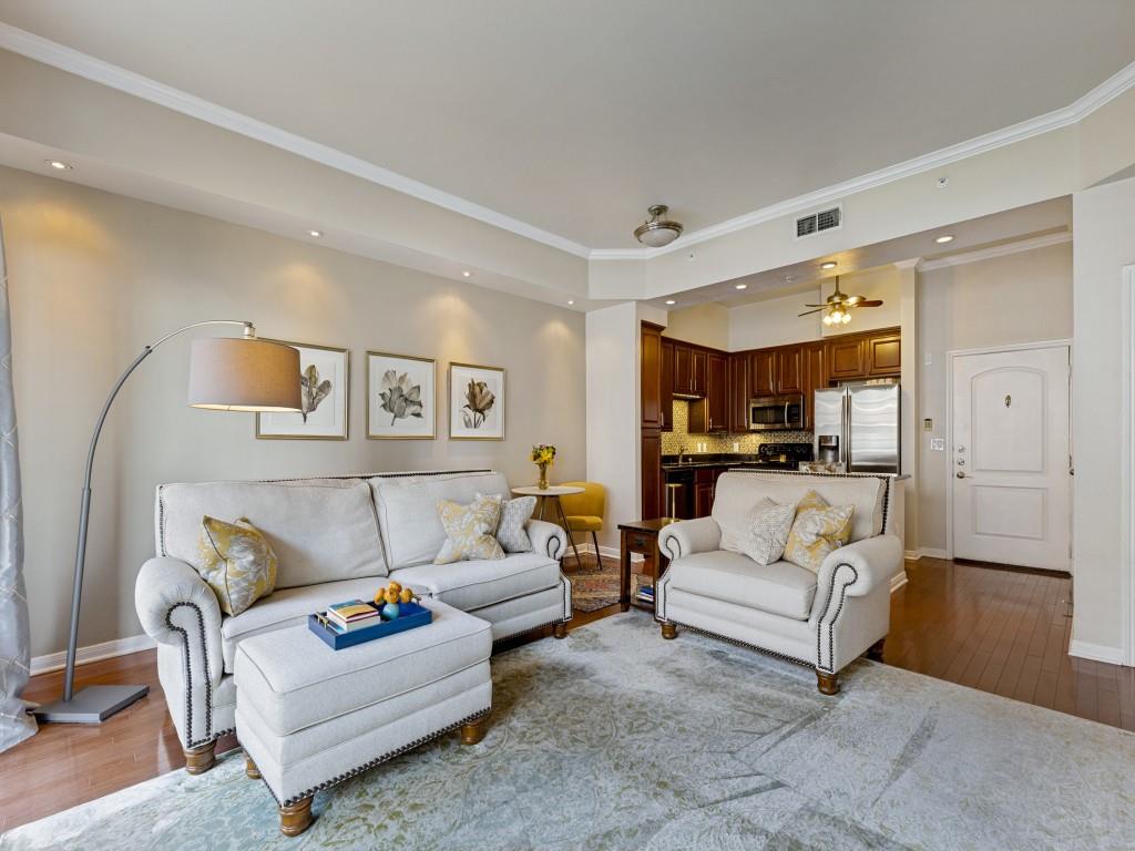 3225 Turtle Creek Boulevard 318