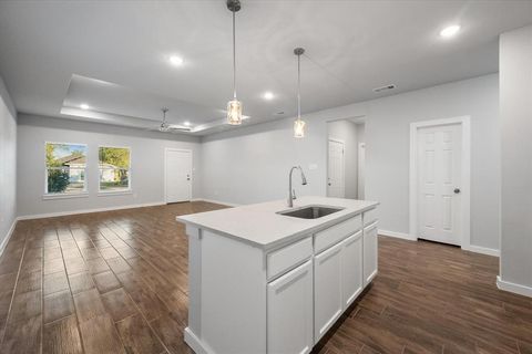 Tiny photo for 1217 E 6th Avenue, Corsicana, TX 75110 (MLS # 21100392)