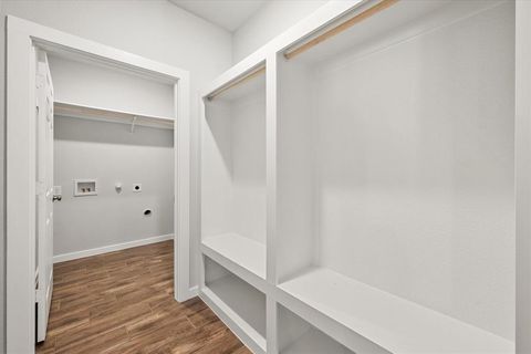 Tiny photo for 1217 E 6th Avenue, Corsicana, TX 75110 (MLS # 21100392)