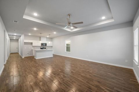 Tiny photo for 1217 E 6th Avenue, Corsicana, TX 75110 (MLS # 21100392)