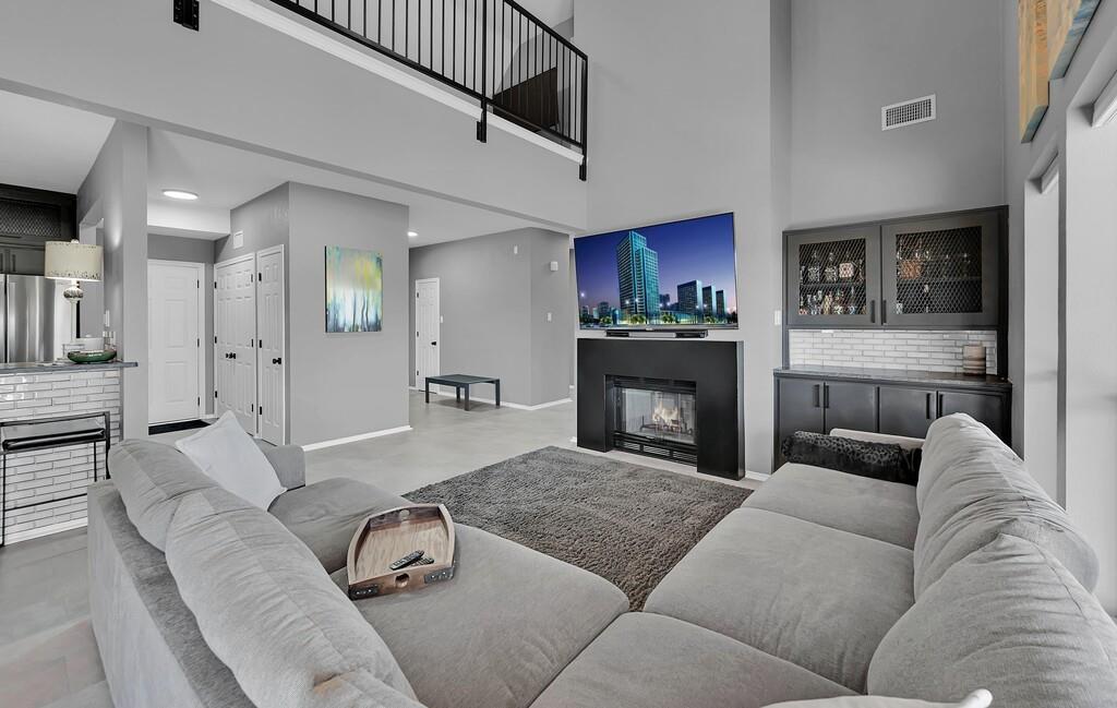 White Bluff #27 - Residential