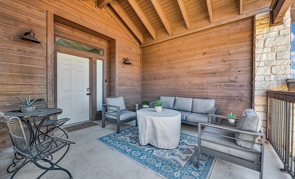 White Bluff #27 - Residential