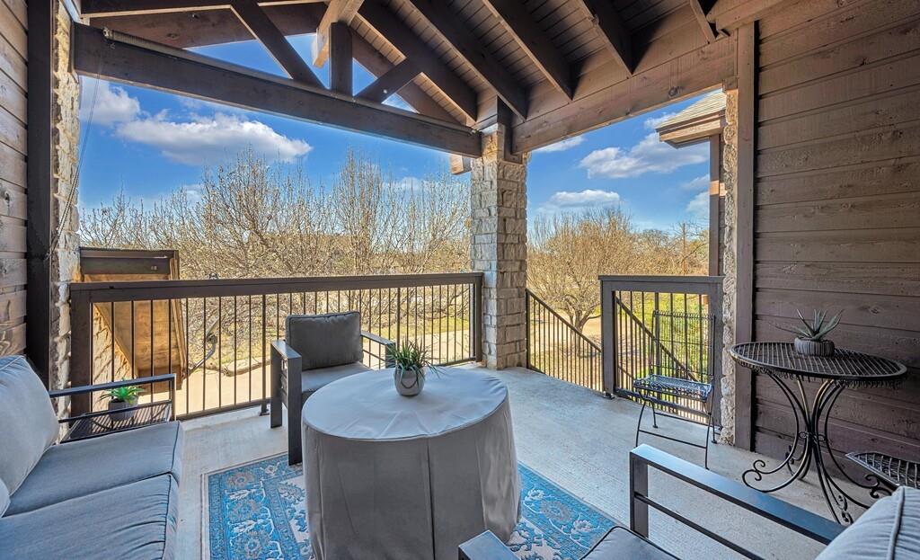 White Bluff #27 - Residential